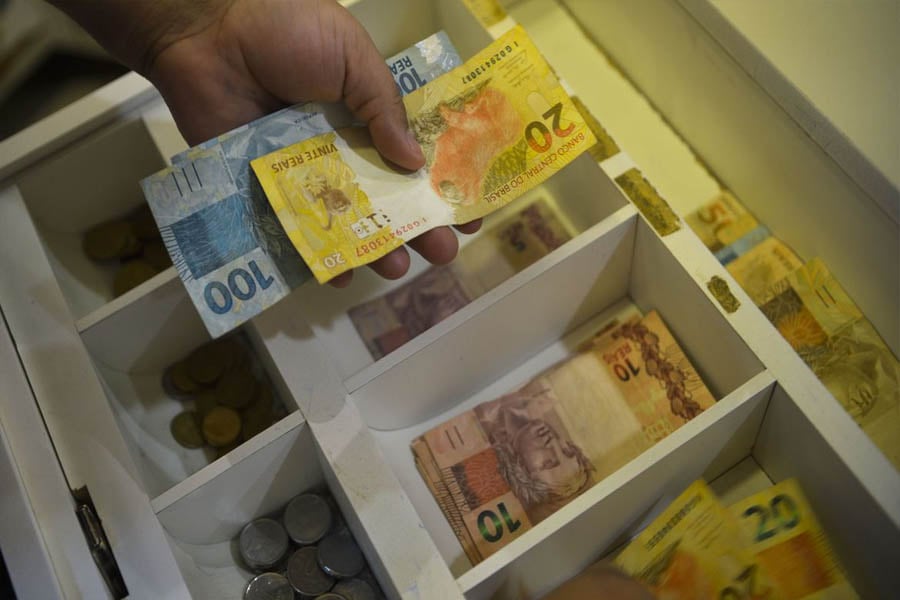 Mercado financeiro eleva projeção da inflação de 5,74% para 5,78% - News Rondônia