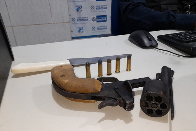 Dupla é detida com arma e faca quando buscavam fazer assaltos na zona leste - News Rondônia