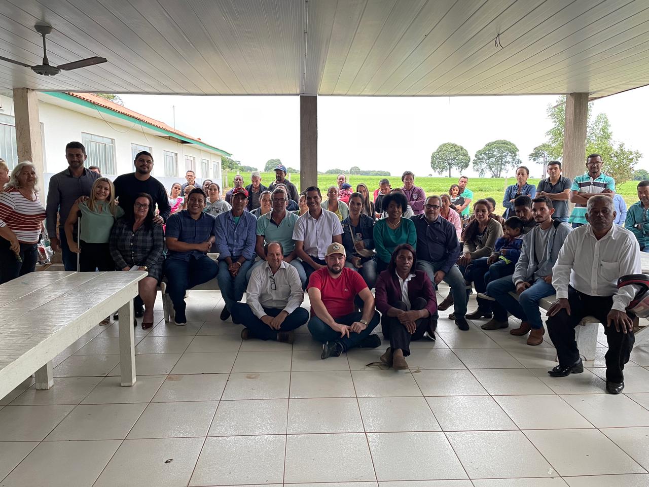 Câmara discute com pais de alunos, da área rural de Cacoal, da Escola José Mauro de Vasconcelos, o reordenamento escolar - News Rondônia