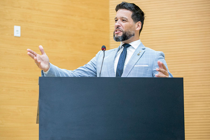 Delegado Camargo garante aprovação de requerimento para realização de missas e cultos no plenário da Assembleia - News Rondônia