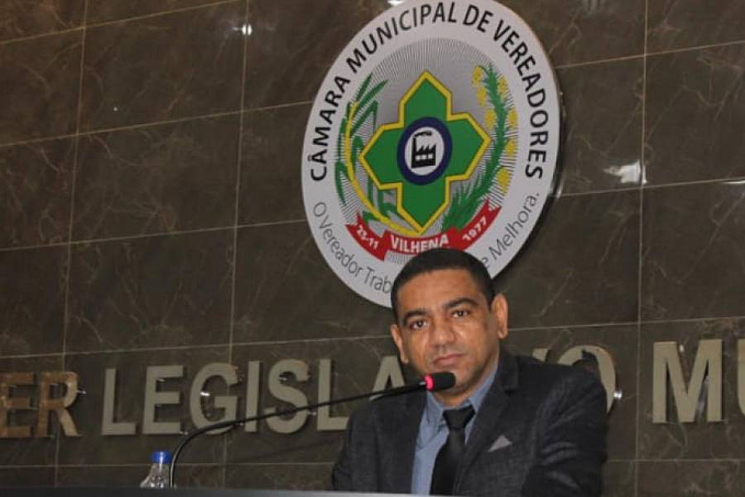 Alegando motivos pessoais vereador renuncia a cargo na Mesa da Câmara de Vilhena - News Rondônia