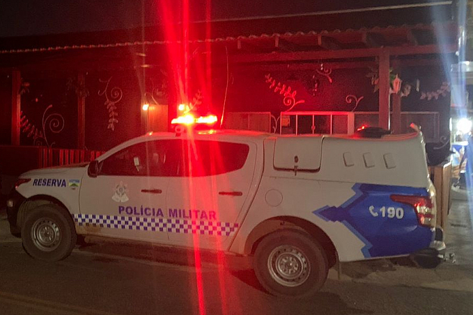 Eletrecista é preso fazendo ligação clandestina de energia em distribuidora - News Rondônia