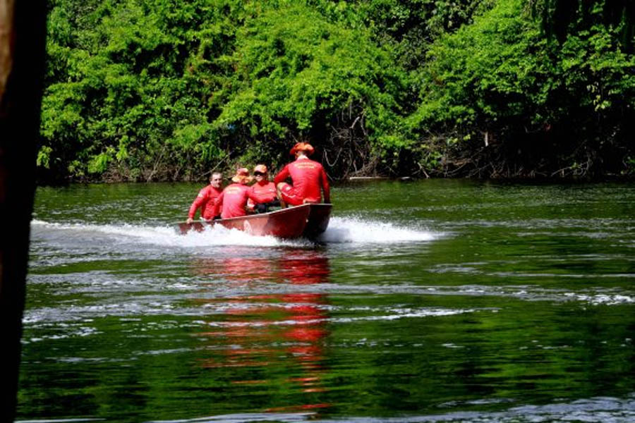 Corpo de Bombeiros faz orientações para banhistas sobre cuidados em balneários durante o período de inverno - News Rondônia