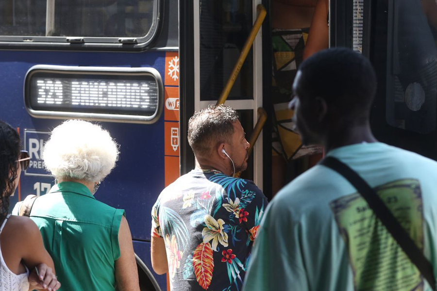 Covid-19: Brasil registra 239 mortes e 56,6 mil casos em 24 horas - News Rondônia