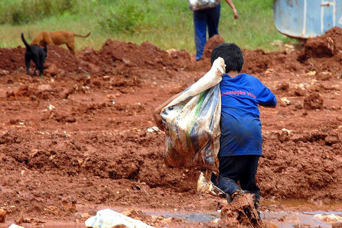 Cerca de 30% da população estavam em situação de pobreza em 2021 - News Rondônia