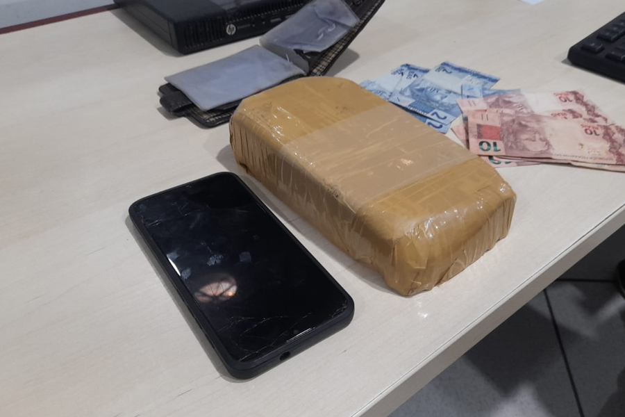 TRÁFICO: Adolescente é apreendido em taxi com 1kg de cocaína em Porto Velho - News Rondônia