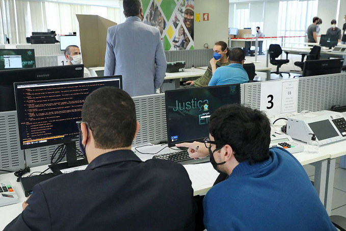 TSE encerra fase de testes das urnas eletrônicas - News Rondônia