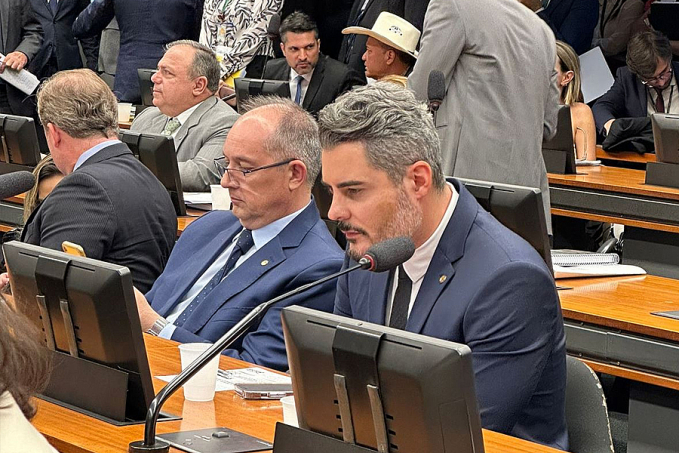 Após pressão dos Deputados Federais, Governo Lula prorroga prazo de recadastramento de armas até o dia 3 de maio - News Rondônia