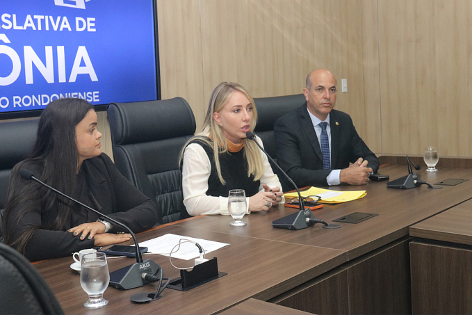 Comissão analisa projetos para proteger crianças e adolescentes e exalta Dia Mundial da Conscientização do Autismo - News Rondônia