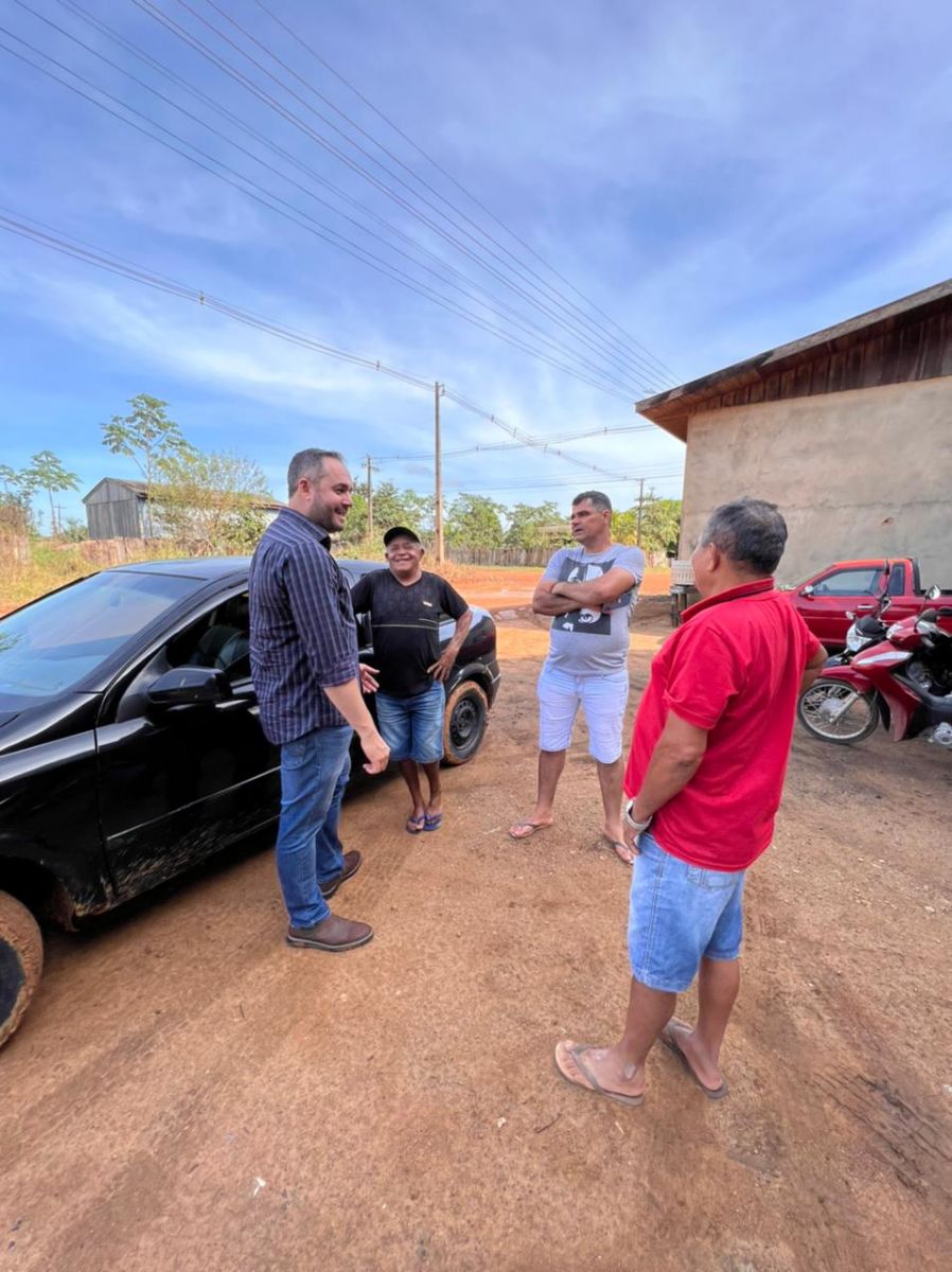 Em Cujubim/RO: Luiz Paulo, pré-candidato a estadual, conversa com lideranças políticas, visita projeto social e concede entrevistas - News Rondônia