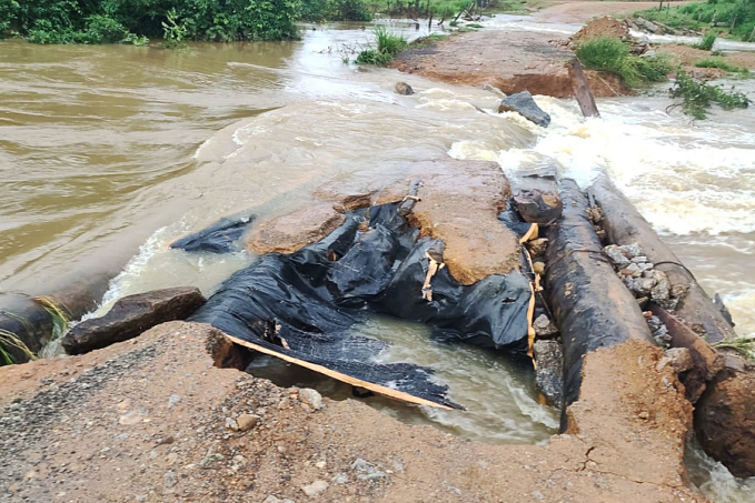 Ponte comprometida coloca famílias em risco e Delegado Lucas pede solução na BR-421 - News Rondônia