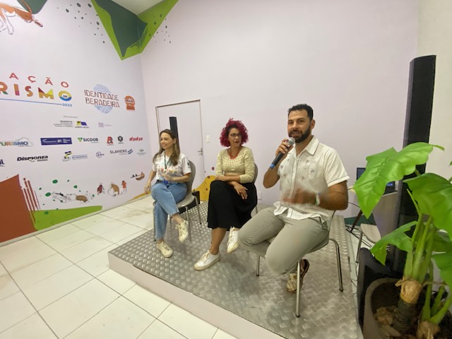 Documentário e poesia beradeira marcaram o público do Estação Turismo no sábado (20) - News Rondônia