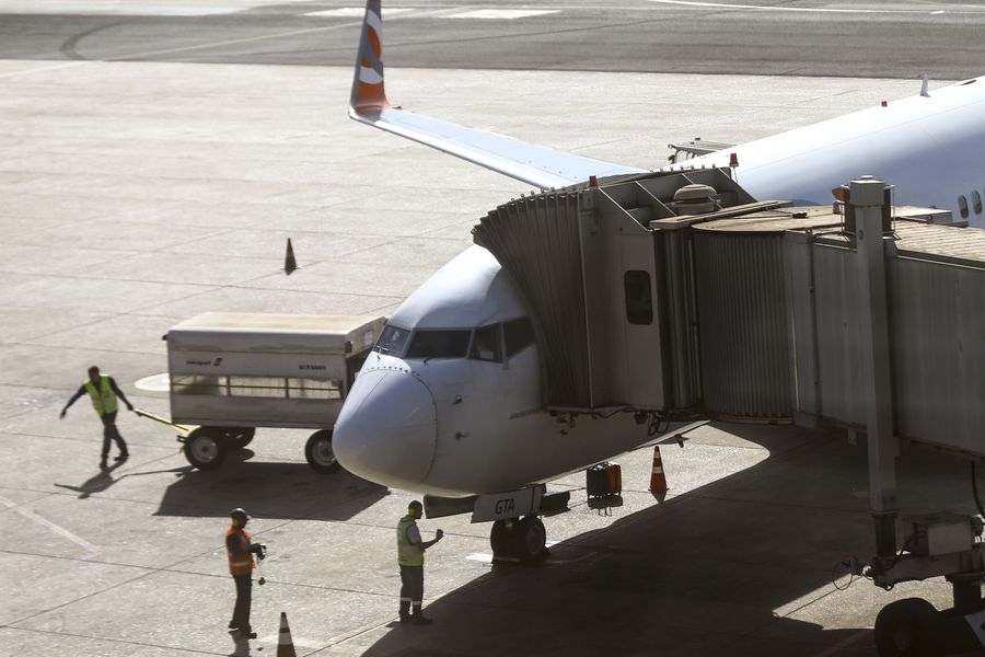 Estudo mostra que faltam mulheres negras em companhias aéreas do país - News Rondônia