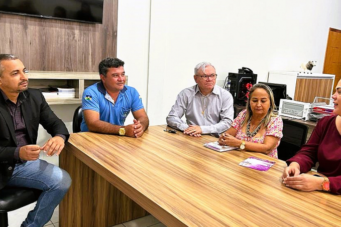 Deputada Cláudia de Jesus pede base do Corpo de Bombeiros para Presidente Médici - News Rondônia