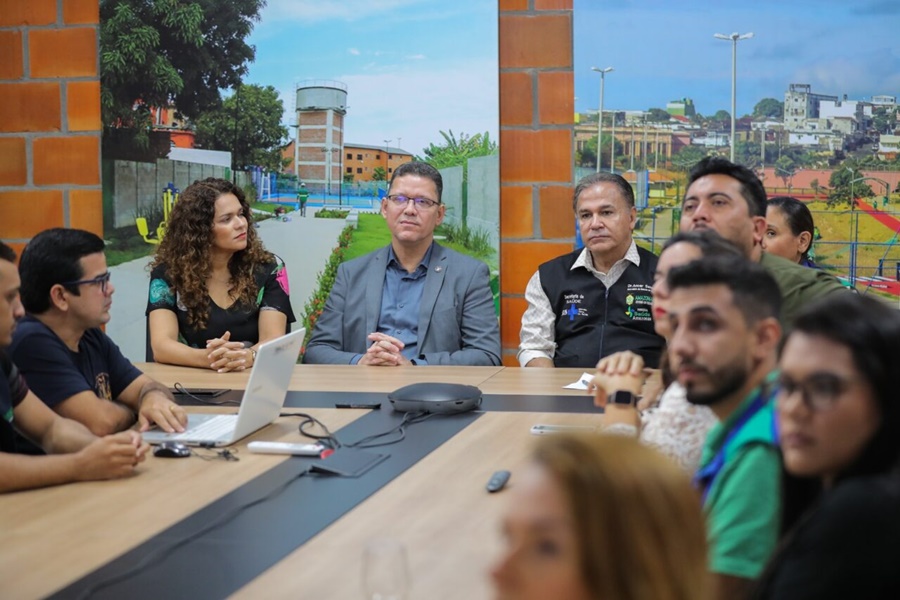 Governador Marcos Rocha acompanha projetos de destaques na área da saúde durante visita ao Governo do Amazonas - News Rondônia