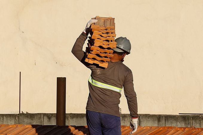 Inflação da construção civil cai para 0,08% em fevereiro, diz IBGE - News Rondônia