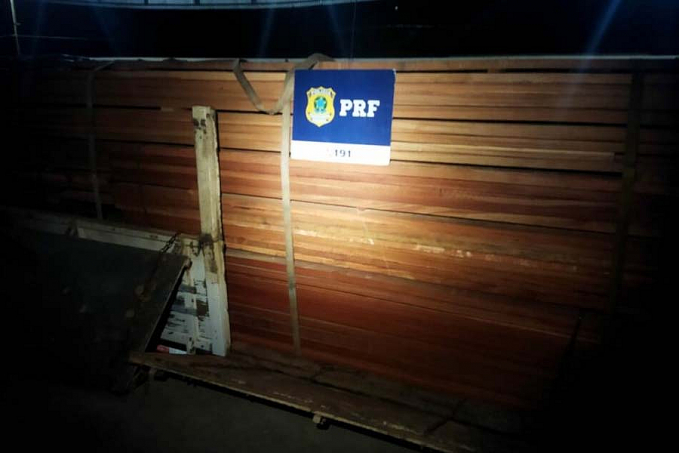 Em Vilhena, PRF identifica transportes irregulares de madeira - News Rondônia