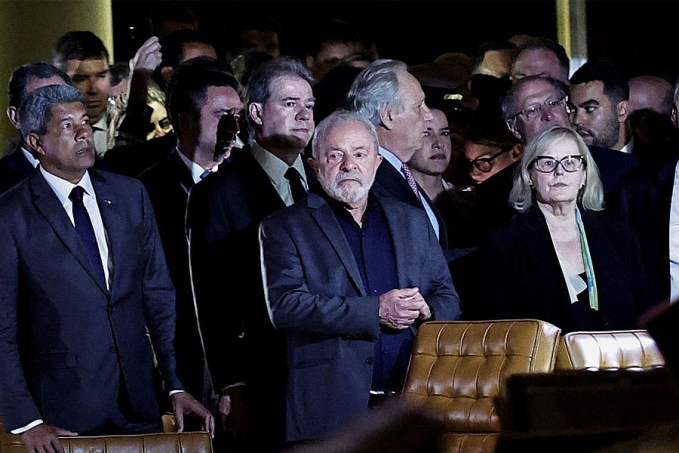 Lula e governadores atravessam a Praça dos Três Poderes e vão ao STF - News Rondônia