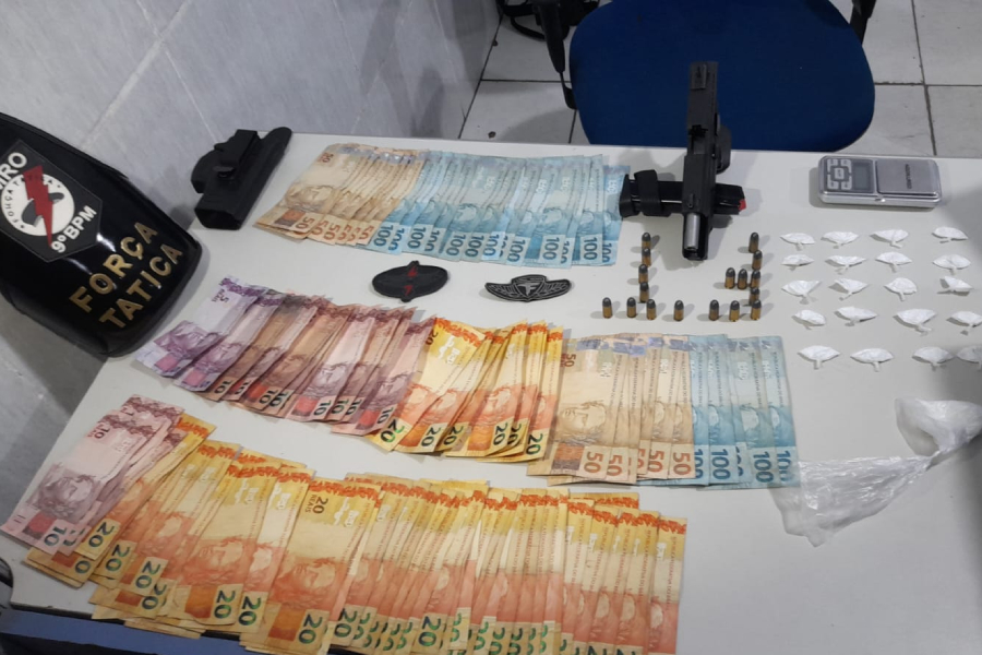 Dupla é presa com drogas, arma e dinheiro em casa usada como boca de fumo na zona sul - News Rondônia