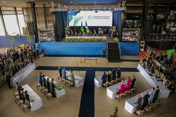 Em cerimônia de posse dos deputados estaduais, Governo de Rondônia destaca a importância da união entre Poderes para progresso do Estado - News Rondônia