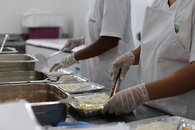Servindo cerca de 1600 refeições diárias, Hospital Regional investe na alimentação para os pacientes - News Rondônia