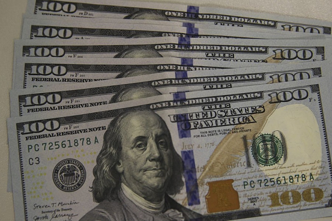Dólar e bolsa ficam estáveis na última sessão antes do segundo turno - News Rondônia