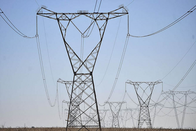 Decreto prevê licitações para concessão de transmissão de energia - News Rondônia