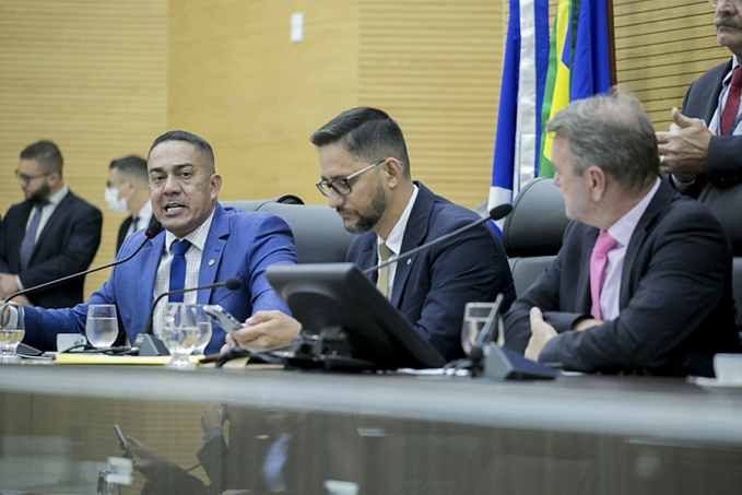Deputado Eyder Brasil denuncia a falta de estrutura para que escolas estaduais tenham aulas presenciais - News Rondônia