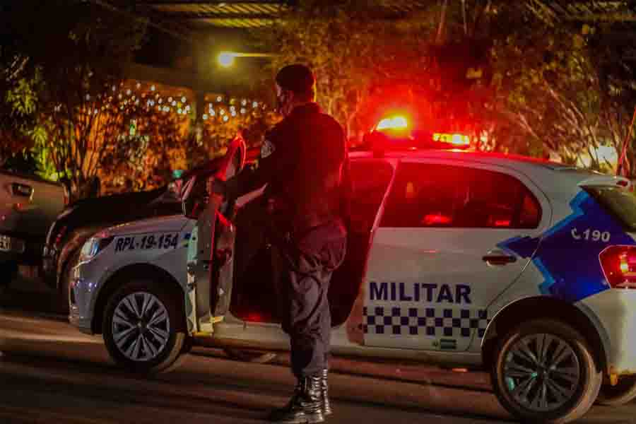 Amigos são baleados por ocupantes de carro de aplicativo na zona leste de Porto Velho - News Rondônia