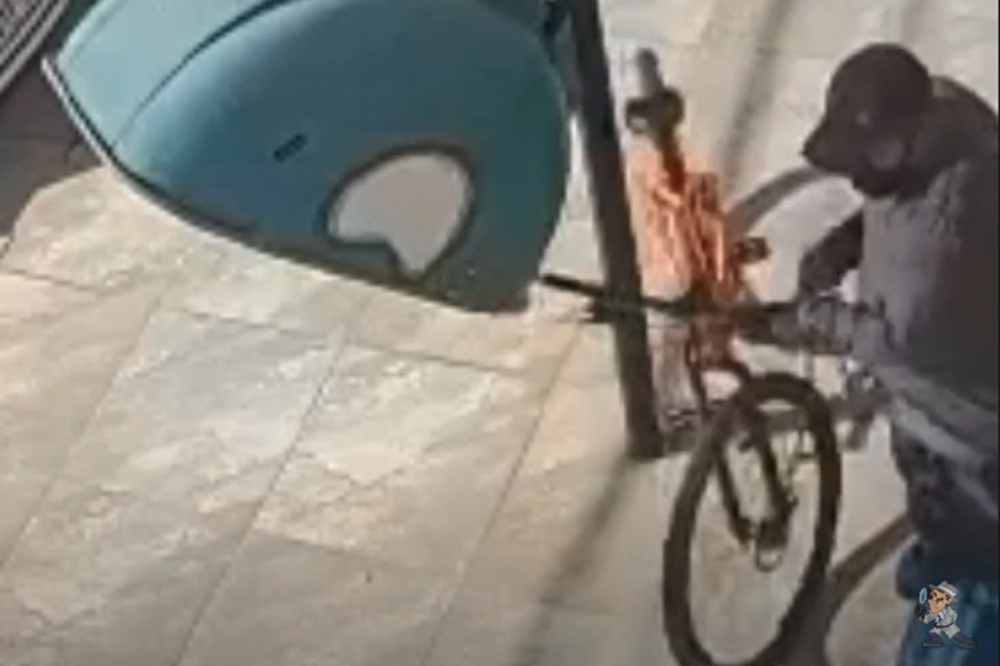 MAIS UMA: Bicicleta é furtada no centro de Porto Velho - News Rondônia