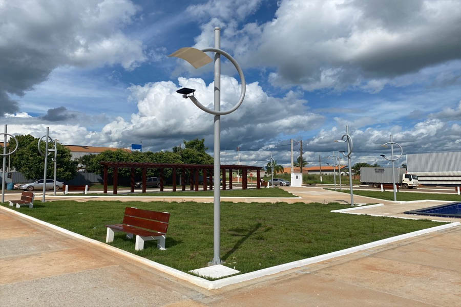 Obra de revitalização da praça da Bíblia está em conclusão no município São Miguel do Guaporé - News Rondônia