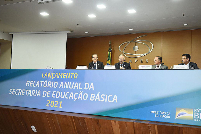 MEC lança relatório com 52 ações na educação básica - News Rondônia