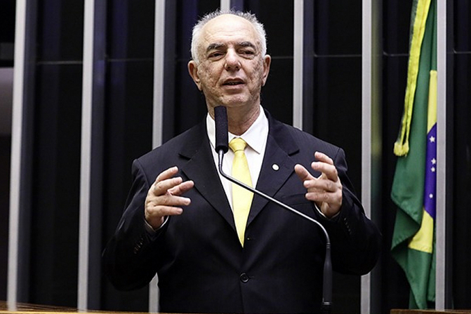 Nazif comemora vitória dos professores leigos - News Rondônia
