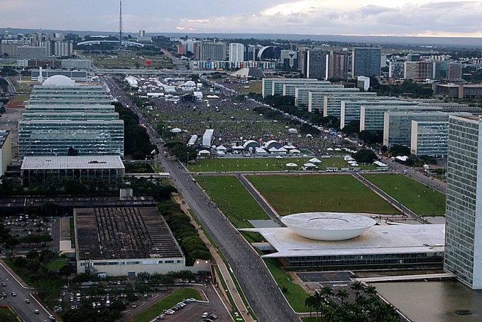 Governo federal reajusta salários de servidores públicos em 9% - News Rondônia