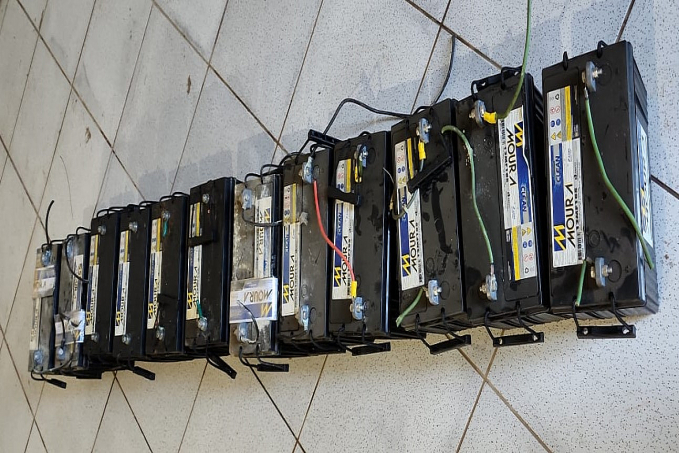 FIO DESENCAPADO  PM apreende 12 baterias furtadas de empresa de Telefonia em Porto Velho - News Rondônia