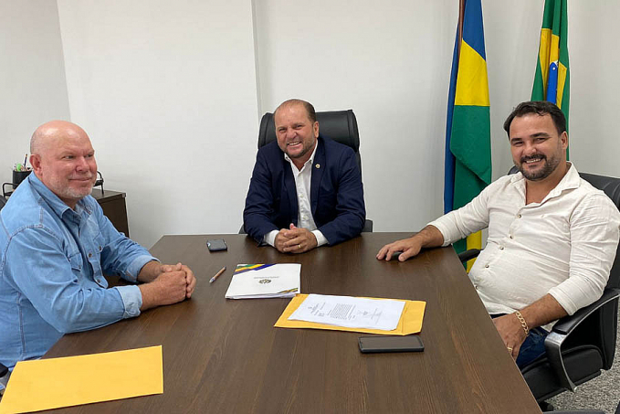 Cirone Deiró é contra fechamento de escola e faz apelo a prefeito para atender alunos - News Rondônia