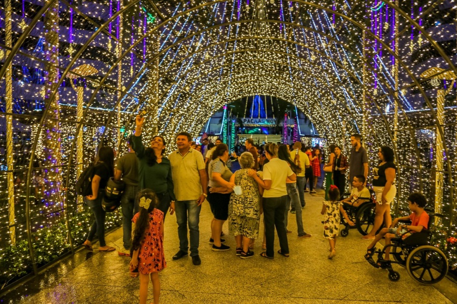 Com Natal de Luz, Governo reúne rondonienses e apresenta espetáculo de luzes e atrações culturais no Palácio Rio Madeira - News Rondônia