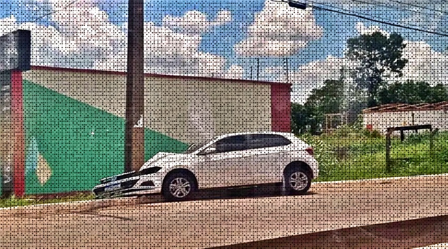 VIRALIZOU: Motorista erra entrada e colide em poste do motel, diz internauta - News Rondônia