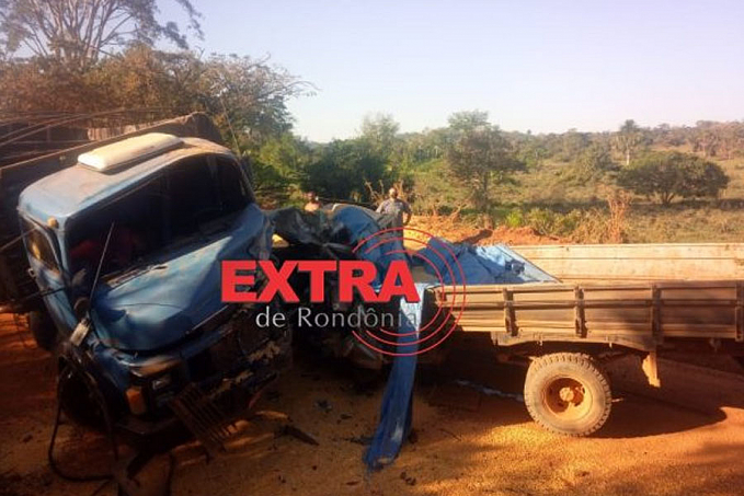Motorista morre em colisão entre camionete e caminhão na área rural de Cerejeiras - News Rondônia