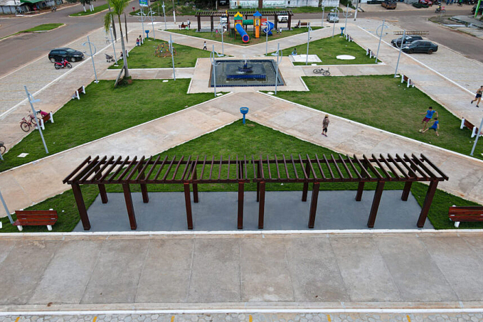 Praça da Bíblia é revitalizada em São Miguel do Guaporé - News Rondônia