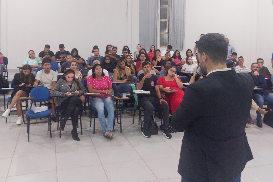 Debate sobre proibição de visitas íntimas reúne mais de 100 acadêmicos em Ariquemes - News Rondônia