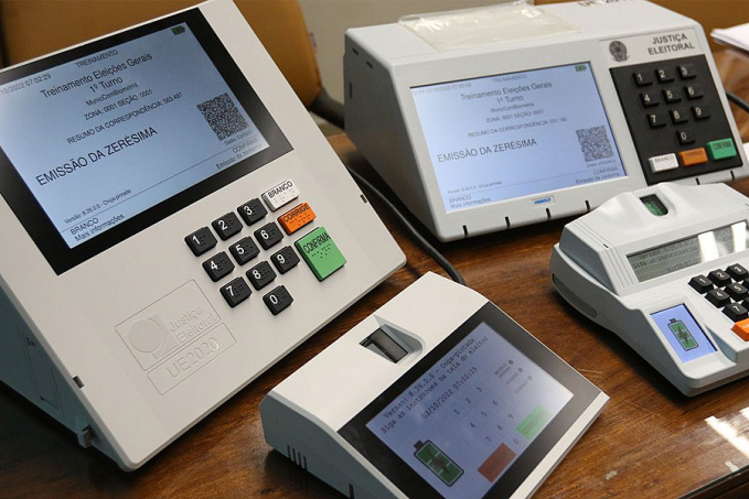 Justiça Eleitoral envia novas urnas para votação no exterior - News Rondônia