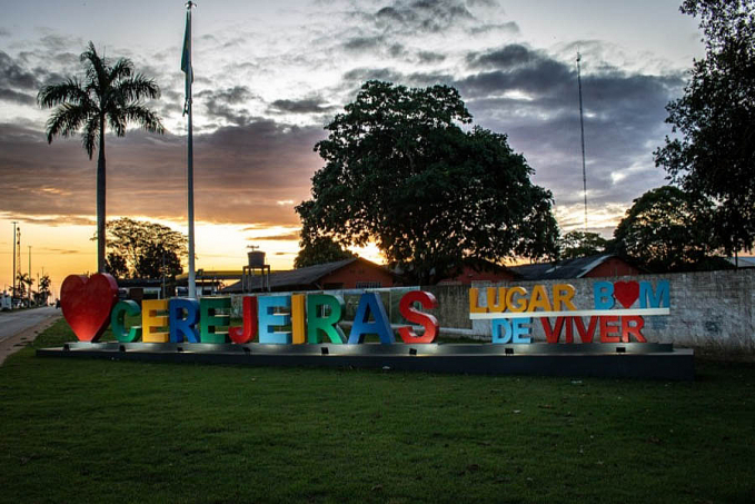 Construção de praça no município de Cerejeiras é executada com ações do projeto Governo na Cidade - News Rondônia