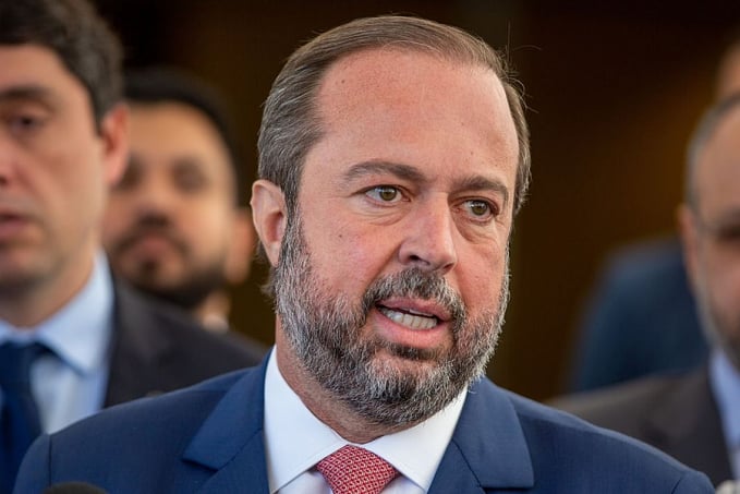 Ministro diz que Petrobras está abrasileirando preço dos combustíveis - News Rondônia