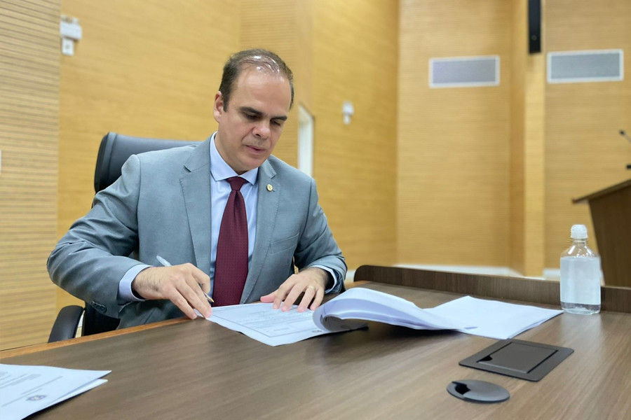 Aprovado: Assembleia Legislativa aprova projeto de Lei do Deputado Alan Queiroz sobre a notificação compulsória por parte dos hospitais sobre o nascimento de crianças com fissura labiopalatina no Estado - News Rondônia