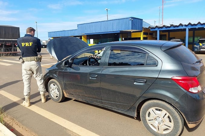 Em Vilhena, PRF recupera carro adulterado - News Rondônia