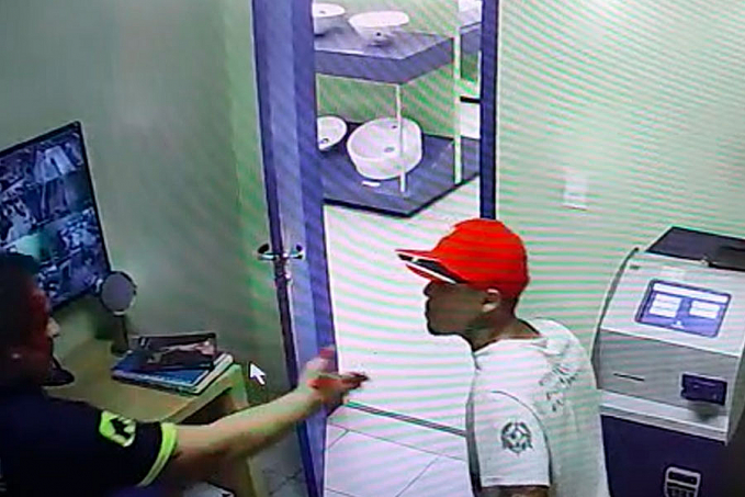 Câmera registra roubo na Agroboi em Porto Velho - News Rondônia