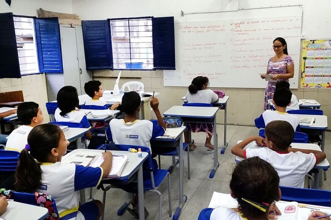 Governo libera R$ 4 bi para ampliar vagas de tempo integral em escolas - News Rondônia