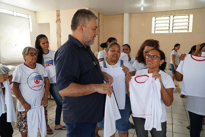 Vereador Fogaça conhece trabalho de qualificação de mulheres no bairro Tucumanzal - News Rondônia
