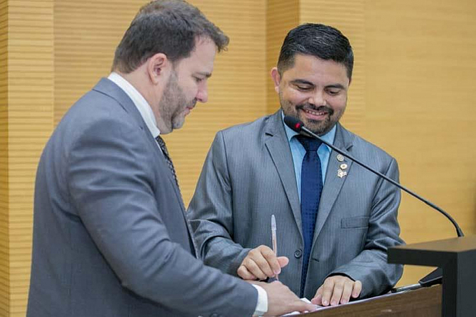 Deputados se mobilizam para evitar a queima de dragas e garimpeiros liberam a Estrada do Belmont - News Rondônia